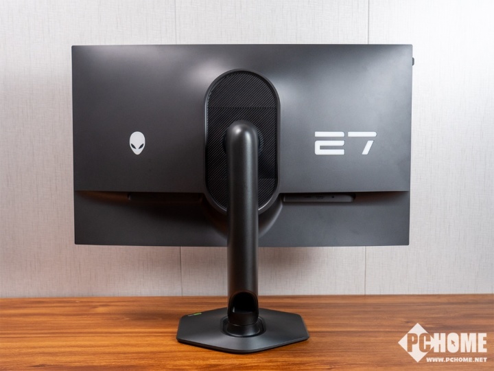 高分高刷一屏兼得 ALIENWARE外星人AW2725QF显示器九游娱乐评测(图2)