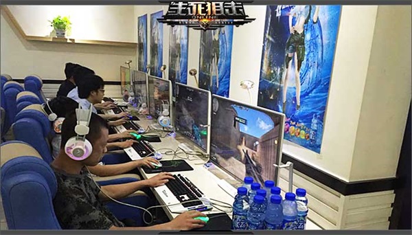九游娱乐探索电子竞技新体验：如何在游戏中感受创新与激情(图1)