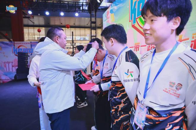 2024“一带一路·七彩云南”昆明电子竞九游娱乐技公开赛总决赛圆满落幕(图2)