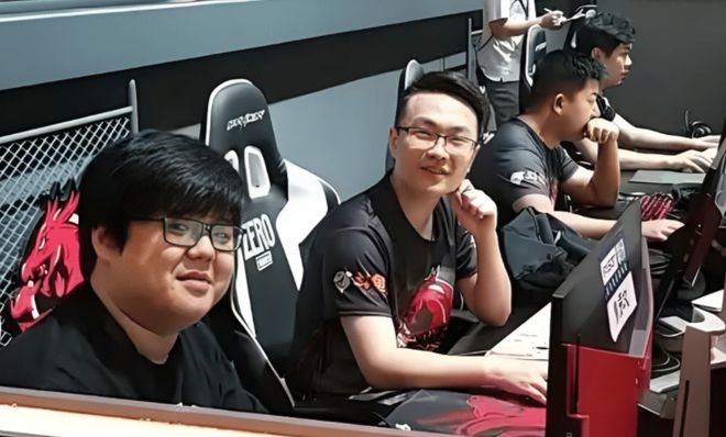 九游娱乐知名dota网红牛蛙去世年仅38岁死亡原因跟久坐憋尿有关(图2)