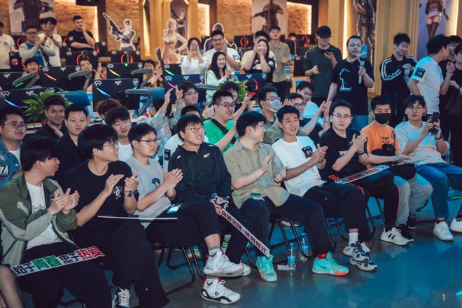 九游娱乐仅仅三周时间“FPS黄埔军校”CF又展现了它的统治力(图6)
