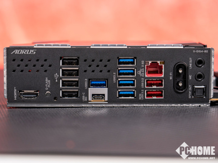 充分释放X3D性能 技嘉B850M电竞雕助攻锐龙9950X3九游娱乐D(图6)