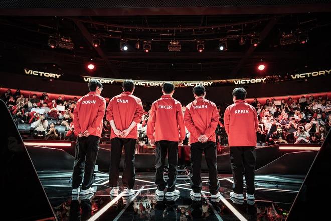九游娱乐Faker：团队当下会将第二名作为目标接下来会继续提升竞技水平(图1)