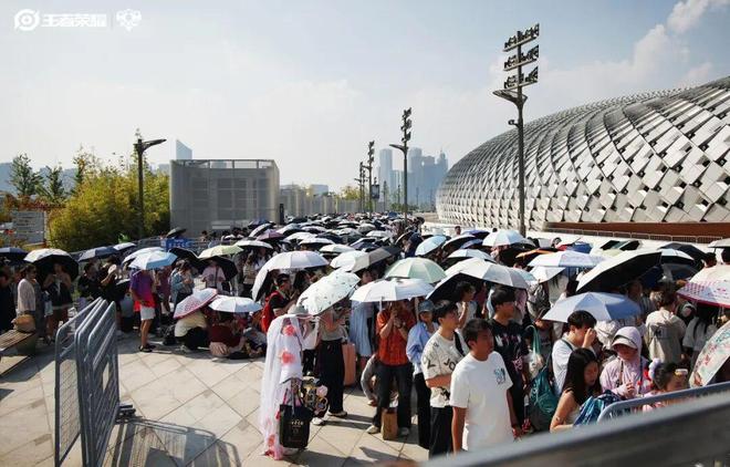 九游娱乐1分05秒售罄但这款国民游戏赛事不只见证了这一个历史(图4)