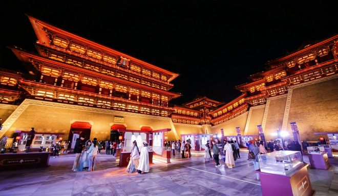 九游娱乐一发力便冲上畅销榜前5这款十年SLG或许还能更强(图3)