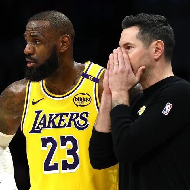 九游娱乐雷迪克：球员会因社媒评论而喜怒变化所以保持平常心很困难(图1)