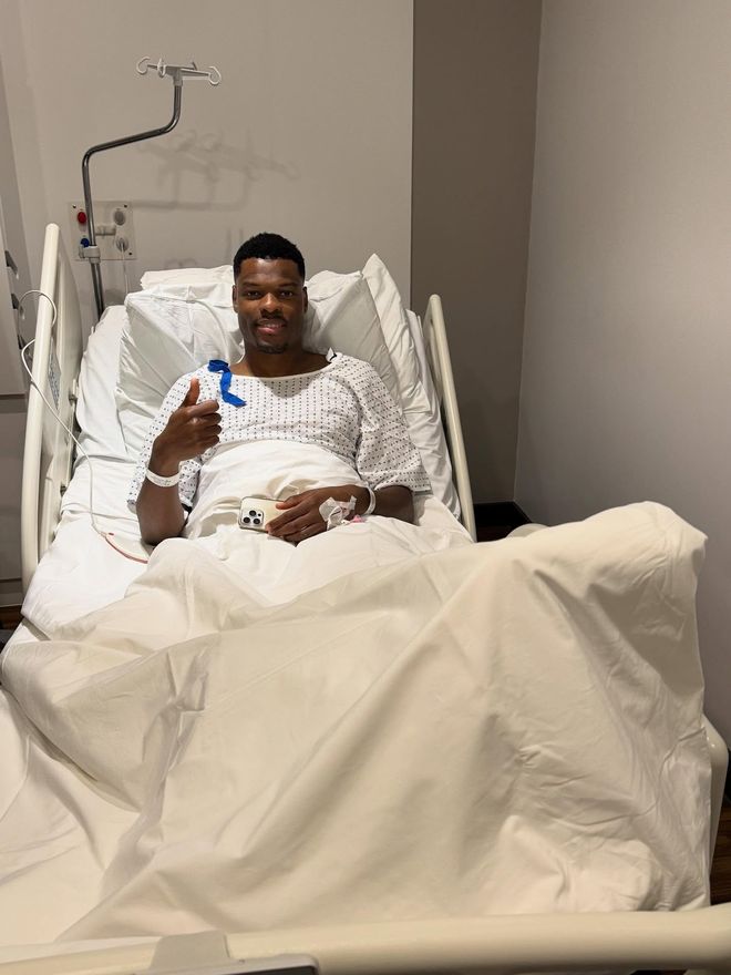 “诈伤”谣言比现实更完整——邓弗里斯转会风波九游娱乐始末(图1)