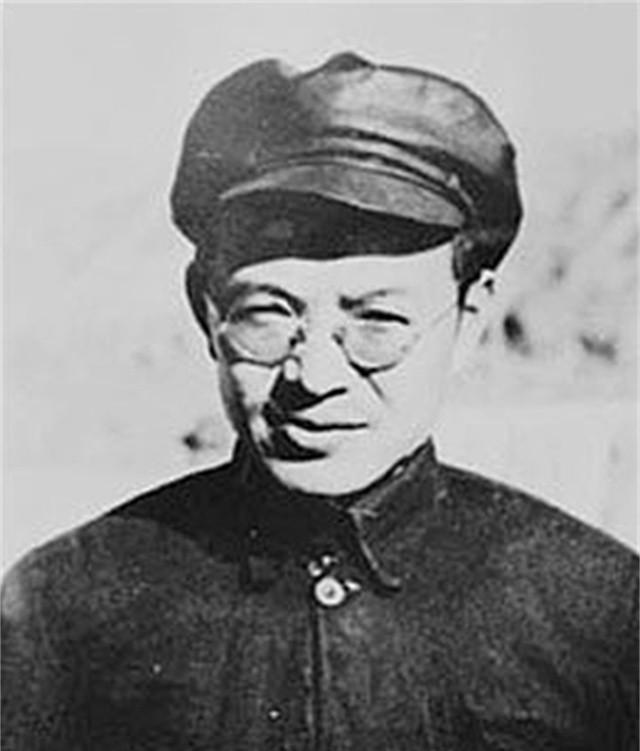 1935年对遵义会议的顺利召开起到关键促成作用九游娱乐的张闻天后来有着怎样的境遇？(图8)