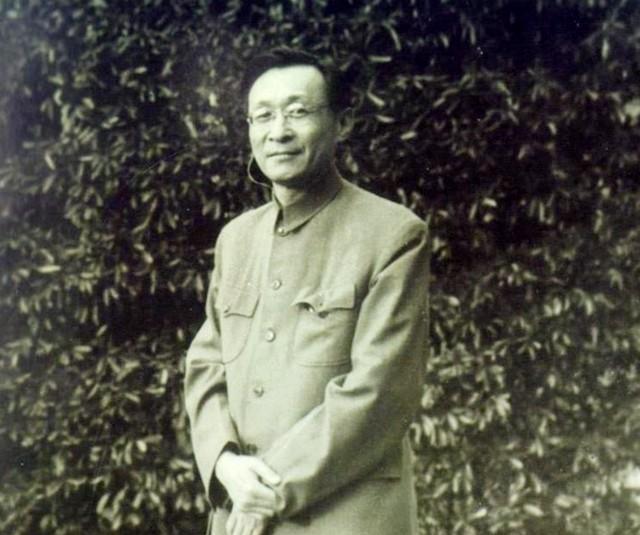 1935年对遵义会议的顺利召开起到关键促成作用九游娱乐的张闻天后来有着怎样的境遇？(图11)