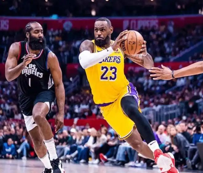 九游娱乐10胜0负联盟第一！全世界都说你老了你却逆天改命打破质疑(图2)