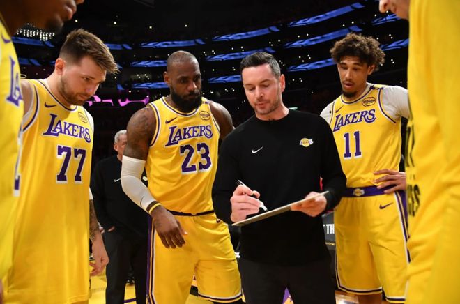 九游娱乐10胜0负联盟第一！全世界都说你老了你却逆天改命打破质疑(图5)