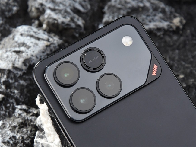 九游娱乐性能好的游戏手机推荐 旗舰性能实测对比解析(图2)