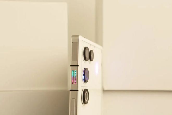 九游娱乐当轻薄机身注入性能基因Air的灵魂就此激活｜红魔11 Air风冷散热卷土重来(图7)