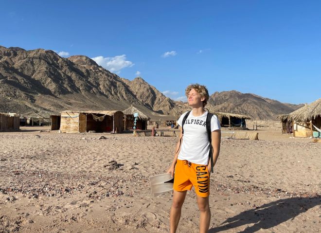 九游娱乐17岁高中辍学靠ChatGPT手把手教成OpenAI科学家(图4)