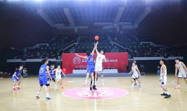 九游娱乐2025-2026耐克中国高中篮球联赛西区赛在重庆永川开赛(图1)