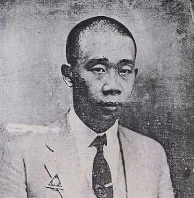 1952年抗日名将柏辉九游娱乐章被押往刑场最终为何落得这般结局(图2)