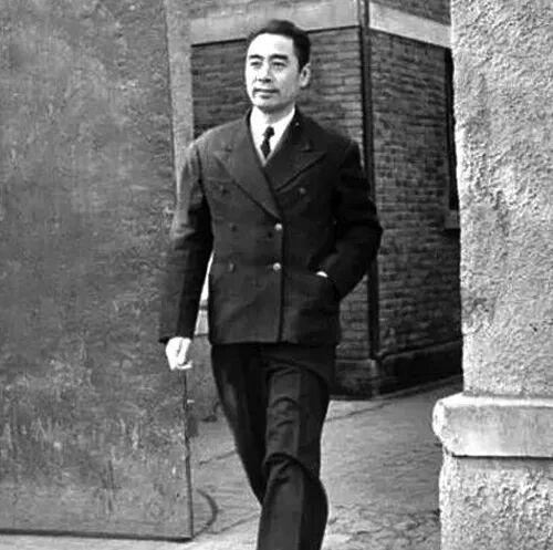 九游娱乐中共七大评选中央委员周恩来的票数为什么很低？(图3)