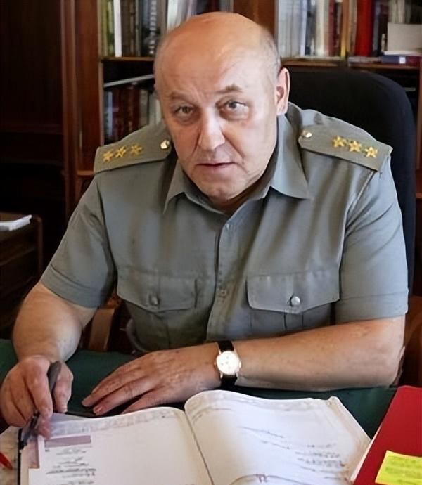 九游娱乐俄鹰派已沉不住气前总长向普京谏言：放手打一场全面战争(图7)