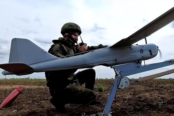 九游娱乐俄鹰派已沉不住气前总长向普京谏言：放手打一场全面战争(图4)